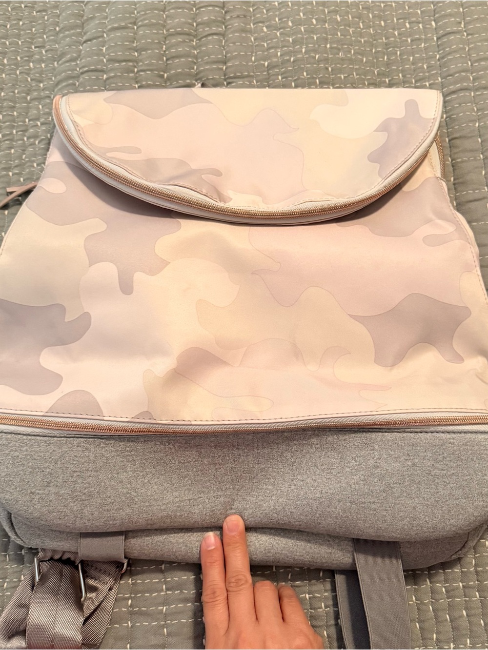 Stella & Dot Crush It Blush Camouflage Backpack